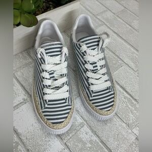 Marc Fisher Kids Sneakers in Navy and White Stripes